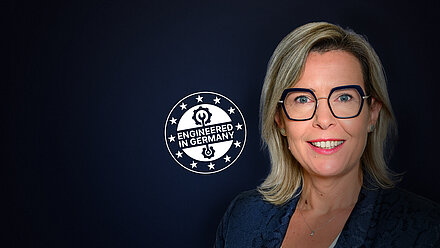 Isabelle Sinegre avec le logo "Engineered in Germany"