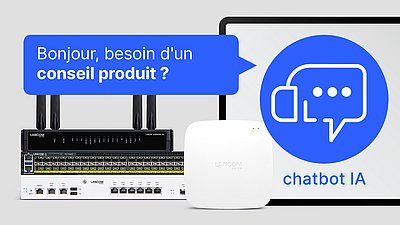 Tablette avec vue du site web des chatbots IA de LANCOM, tenue à deux mains